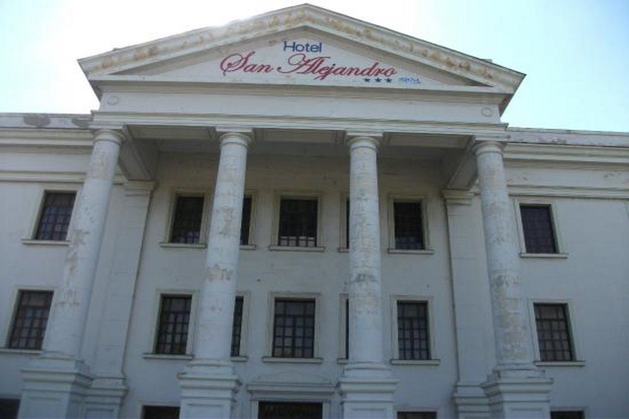 Hotel San Alejandro Havana Exterior photo